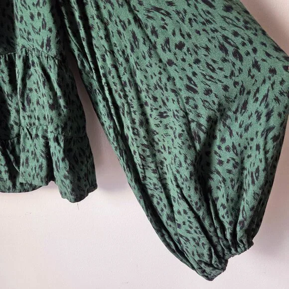 EUC AFRM SWEETHEART NECKLINE PEPLUM ANIMAL PRINT TOP SIZE M - Picture 5 of 16